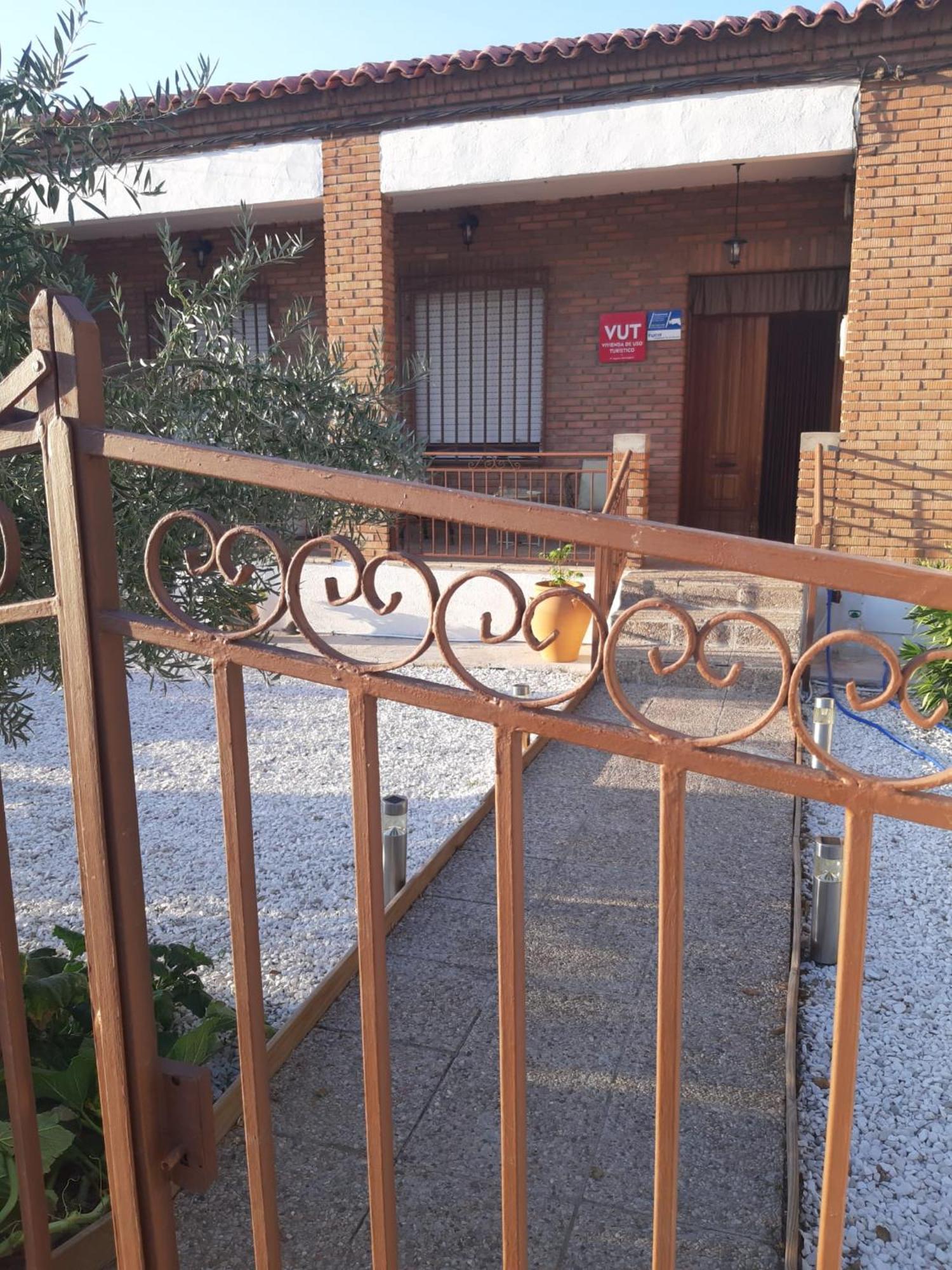 Vivienda Turistica Vino Tinto Vila Almonacid de Toledo Exterior foto